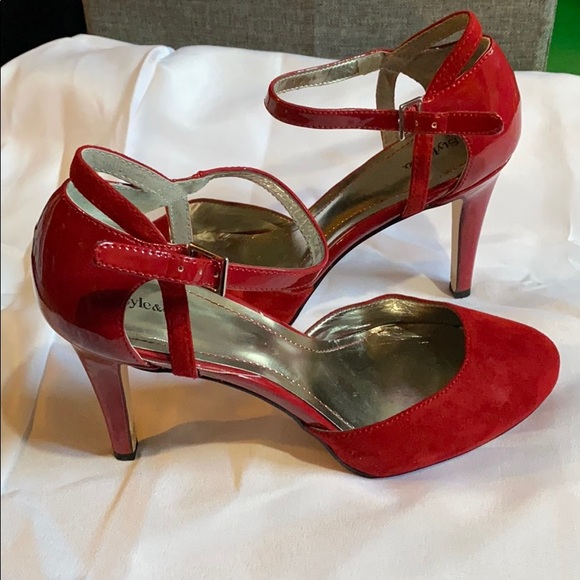Red Suede Style & Co. heels - Picture 2 of 5